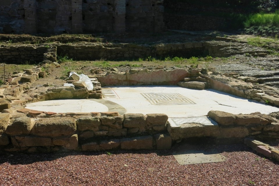 Visita all'Acropoli del Parco Archeologico di Baratti e Populonia