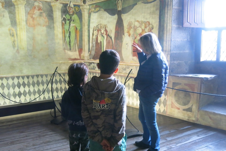 visita al castello di fénis con i bambini