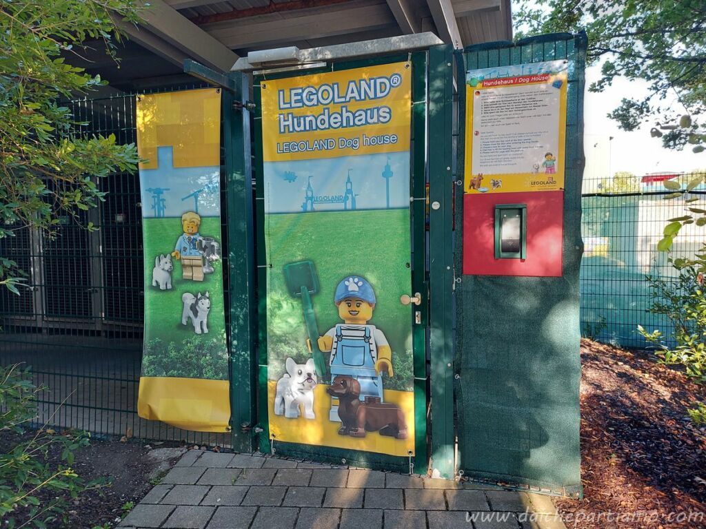 legoland germania dog house