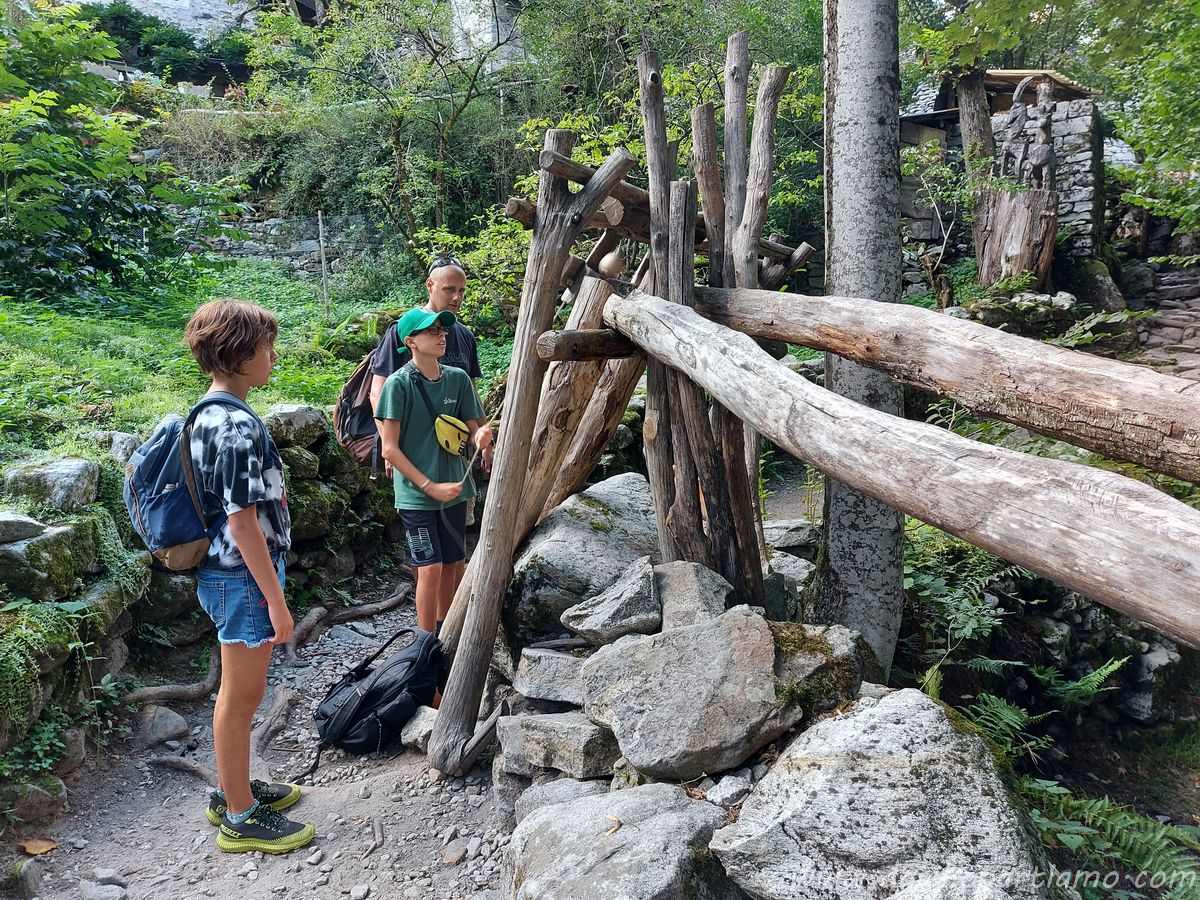 Val Verzasca boccia al bosco