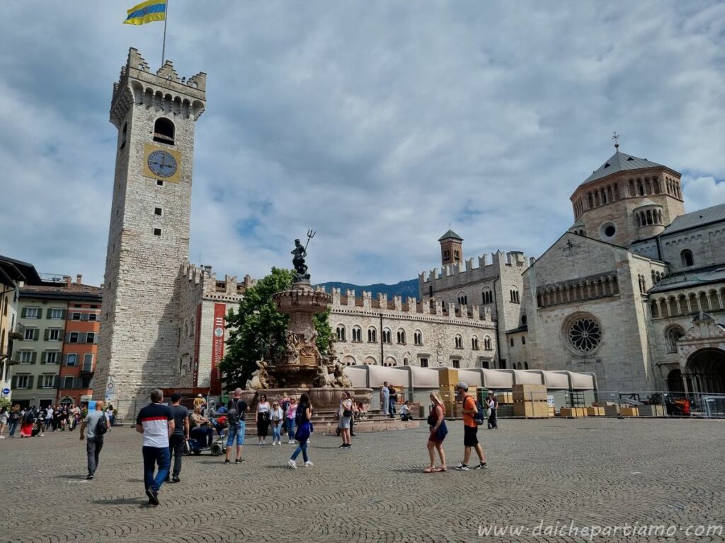 Weekend a Trento piazza duomo