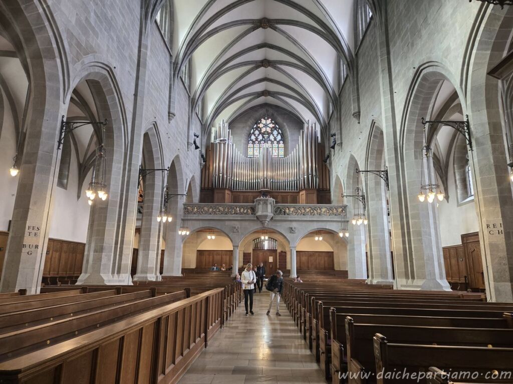 zurigo chiesa vetrate